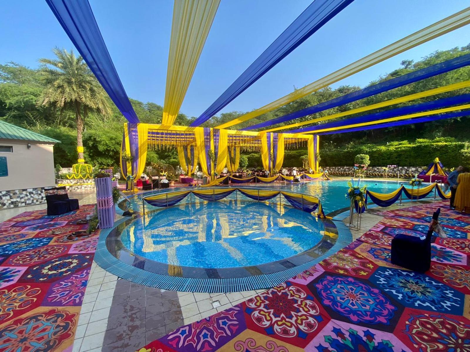 Golden Tulip Chandigarh, Панчкула Екстериор снимка