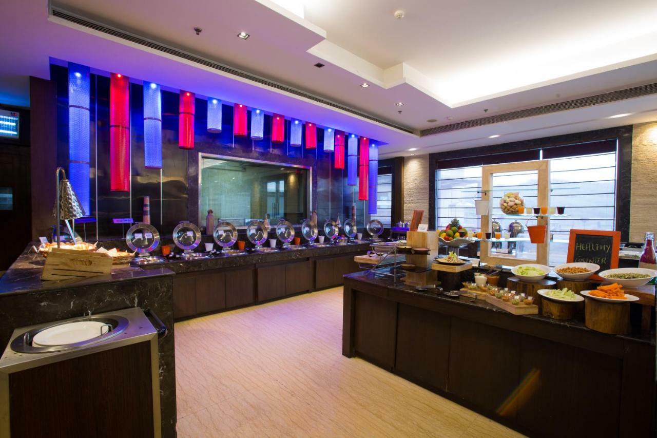 Golden Tulip Chandigarh, Панчкула Екстериор снимка