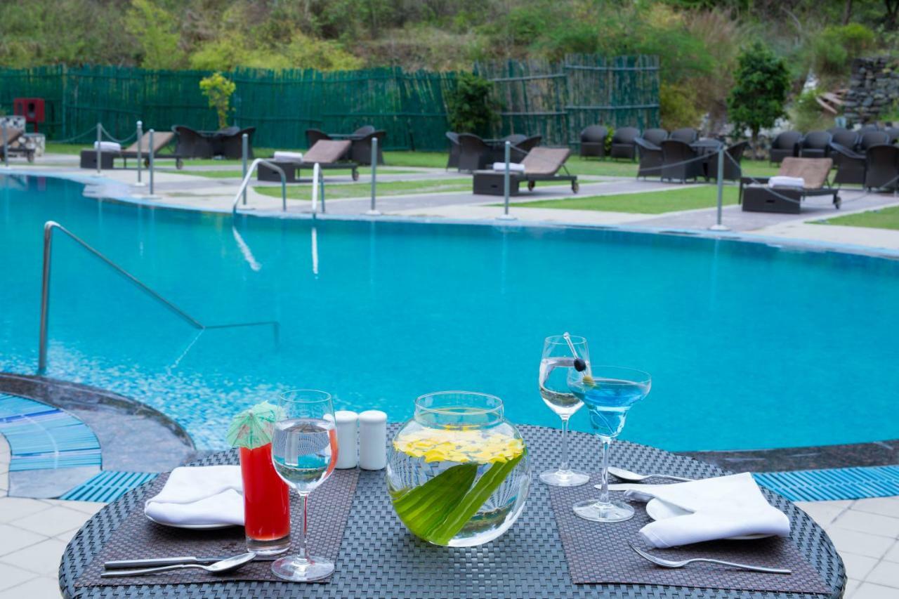 Golden Tulip Chandigarh, Панчкула Екстериор снимка