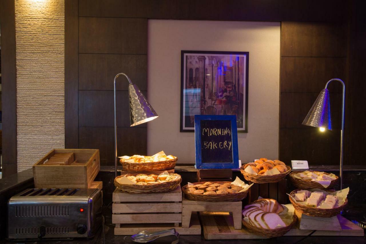 Golden Tulip Chandigarh, Панчкула Екстериор снимка